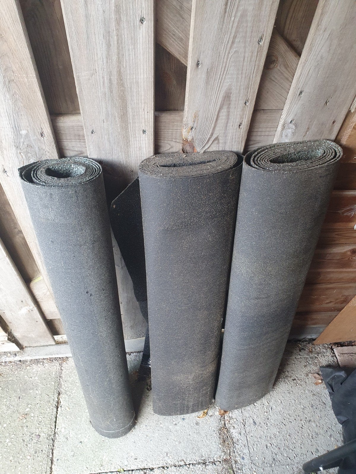 Diverse soorten dakleer - Nieuw en gebruikt, Ophalen, Overige materialen, Zwart, 15 m² of meer
