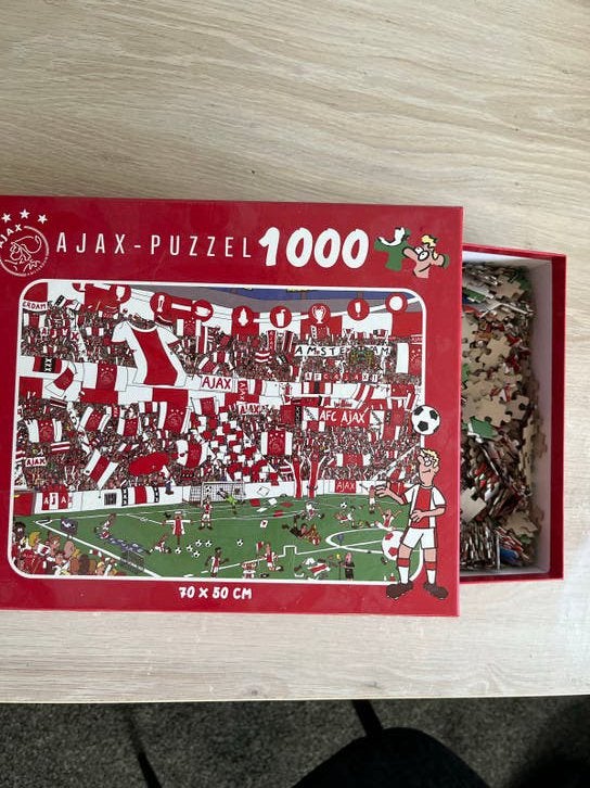 Ajax Puzzel 1000 stukjes - Voetbalstadion, Hobby en Vrije tijd, Denksport en Puzzels, Ophalen, 500 t/m 1500 stukjes, Gebruikt