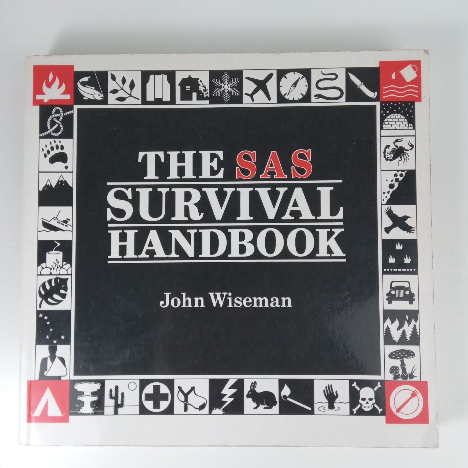 The SAS Survival Handbook - John Wiseman (1996), Ophalen of Verzenden, Gelezen