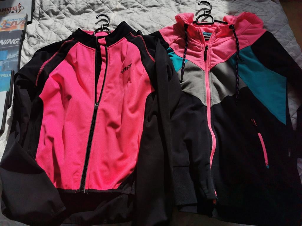 2 vest jasjes only maat M, Maat 38/40 (M), Overige kleuren, Overige typen, Ophalen of Verzenden