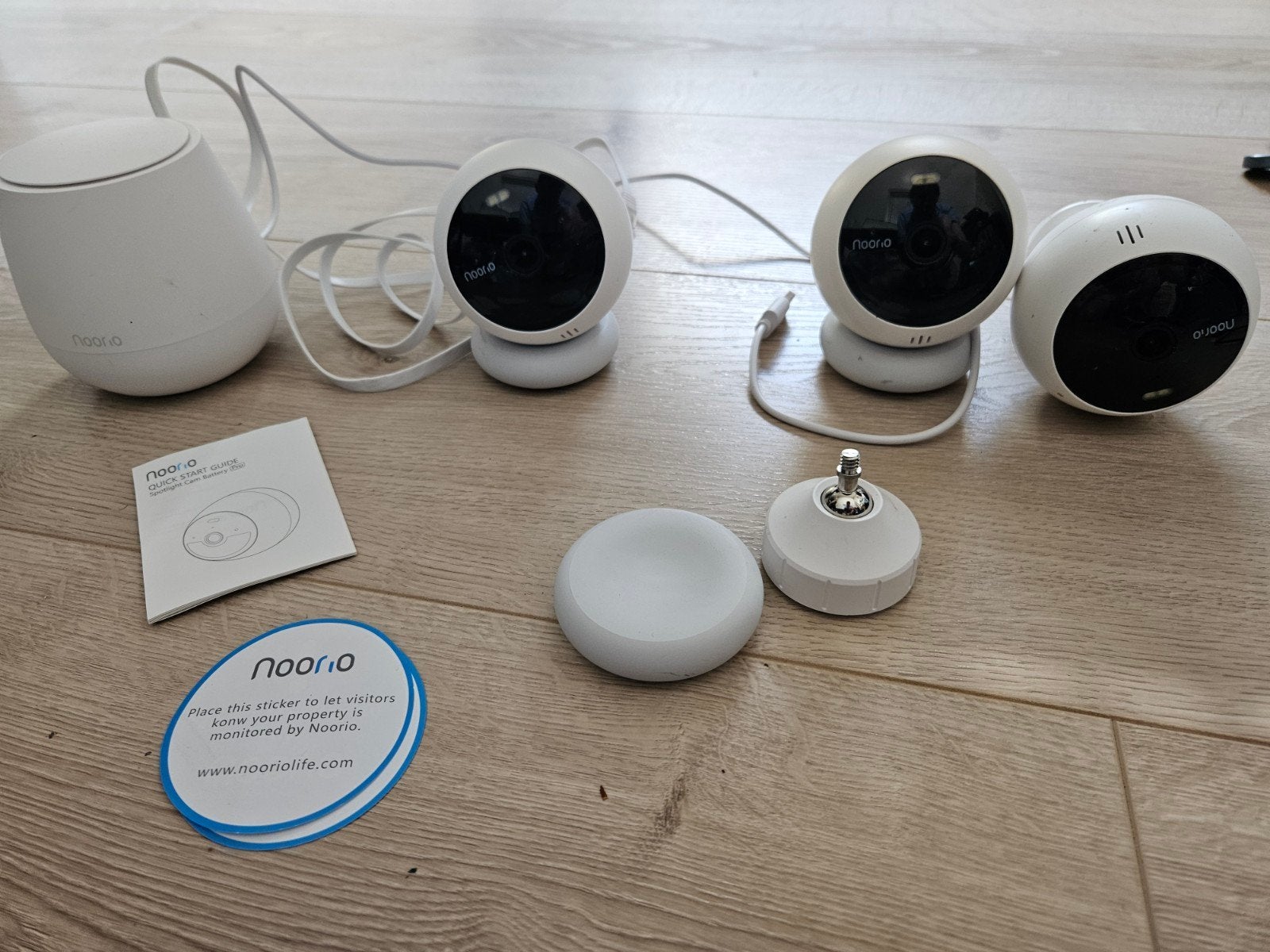 Noorio Spotlight Cam Battery Pro - Beveiligingscamera, Ophalen of Verzenden