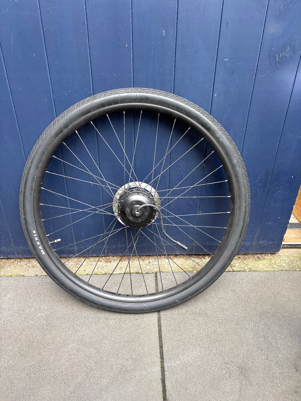Vanmoof s3 voorwiel (onbekend of motor nog werkt)Maxxis band, Gebruikt, Ophalen of Verzenden, Rubber, Elektrische fiets