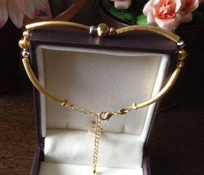 22k Goud dames armband met drie kleuren gouden bolletjes, Verzenden, Nieuw, Goud, Overige materialen