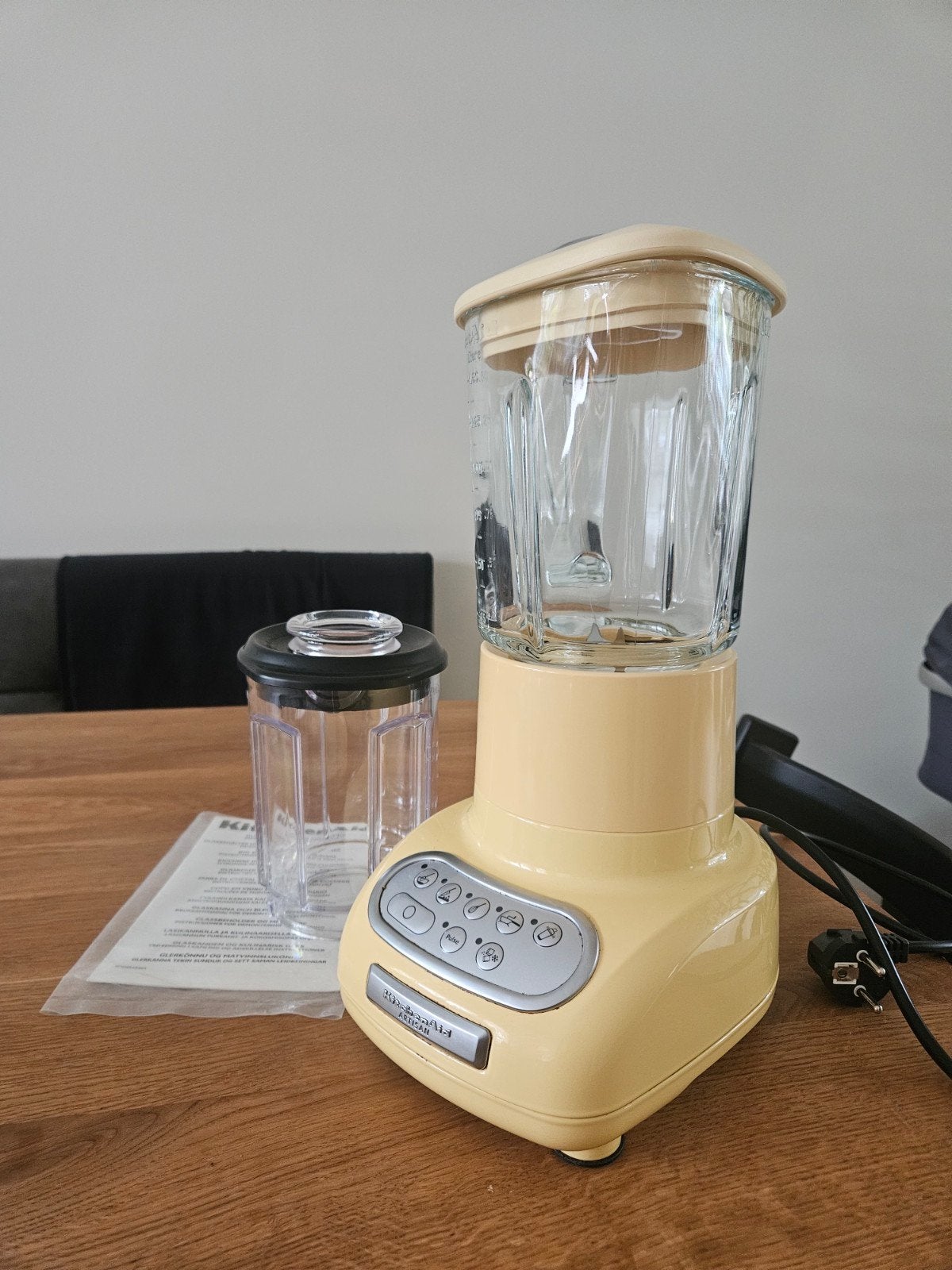 KitchenAid Artisan Blender - Crème met extra beker, Ophalen, Gebruikt, Blender