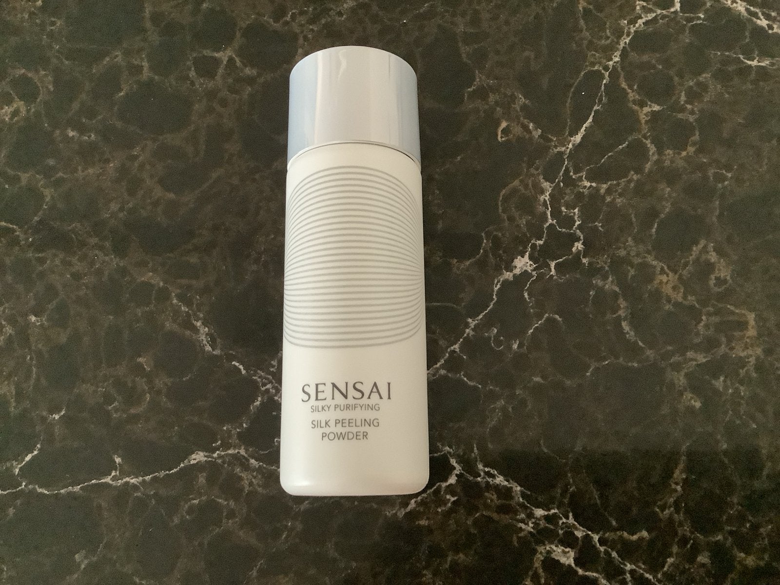 SENSAI SILKY PURIFYING SILK PEELING POWDER, Ophalen of Verzenden, Nieuw, Gehele gezicht, Reiniging