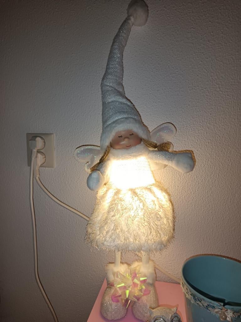 Elf met licht, Ophalen