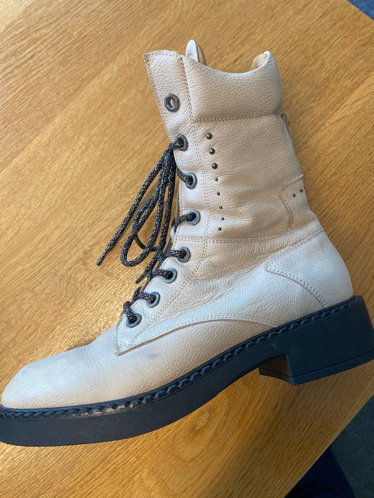 Piedi Nudi leren veterlaarzen maat 41, Kleding | Dames, Schoenen, Ophalen, Gedragen, Beige, Lage of Enkellaarzen