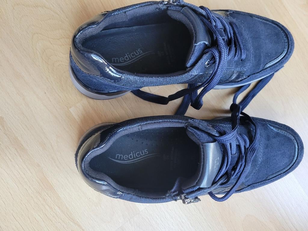 NIEUW Medicus sneakers, Kleding | Dames, Schoenen, Zo goed als nieuw, Sneakers of Gympen, Blauw, Ophalen