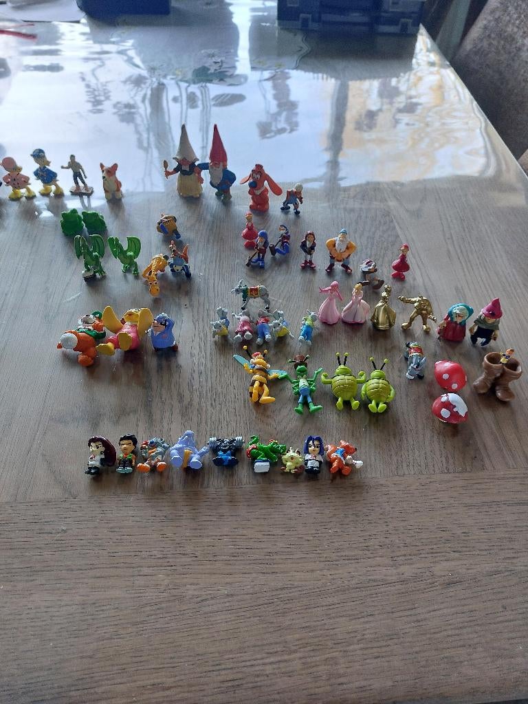 55 poppetjes en beestjes, kleinformaat,verzameld in de jaren, Ophalen of Verzenden, Zo goed als nieuw