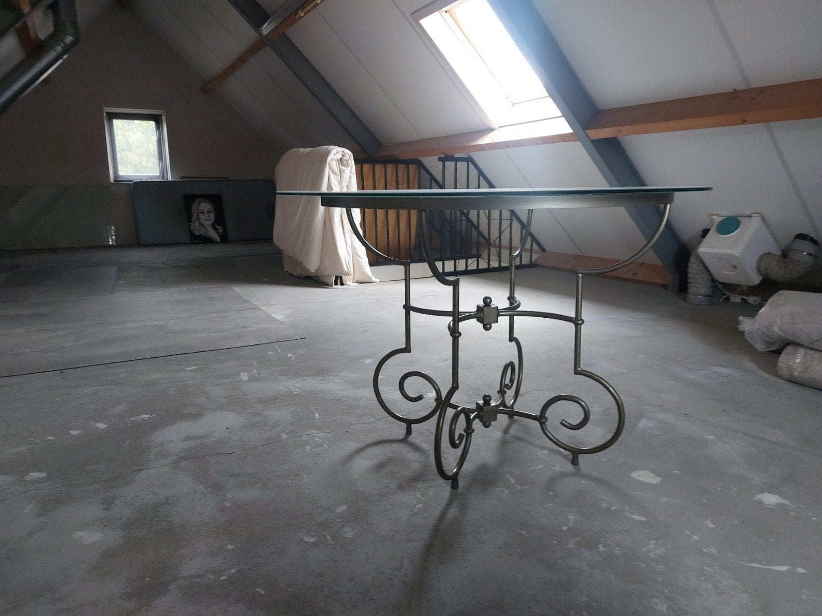 Glazen salontafel met smeedijzeren onderstel, Ophalen, 50 – 75, Gebruikt, 50 tot 100 cm
