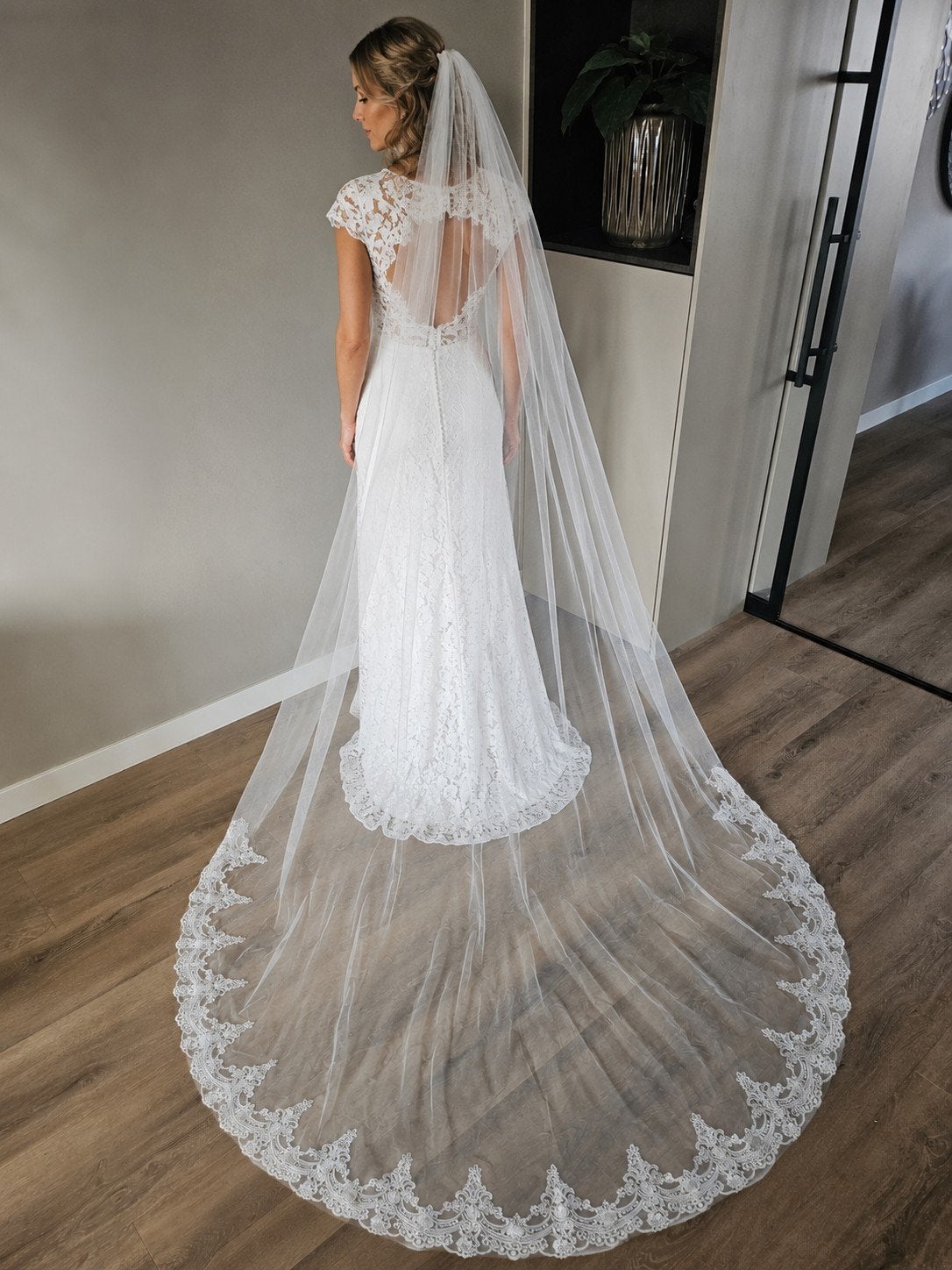 Prachtige jurk met sluier cecile calanthe ivory kant 36, Kleding | Dames, Trouwkleding en Trouwaccessoires, Ophalen of Verzenden