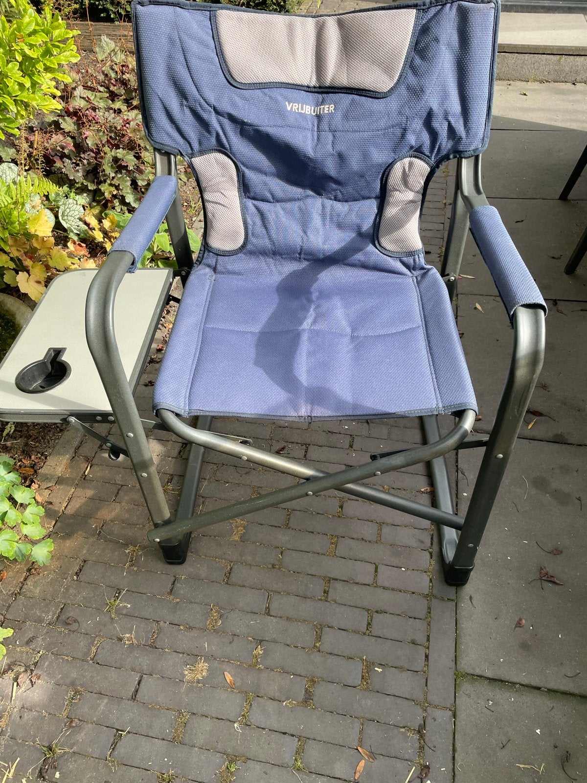 Stevige stoel met uitklap tafeltje, Caravans en Kamperen, Kampeeraccessoires, Ophalen, Gebruikt