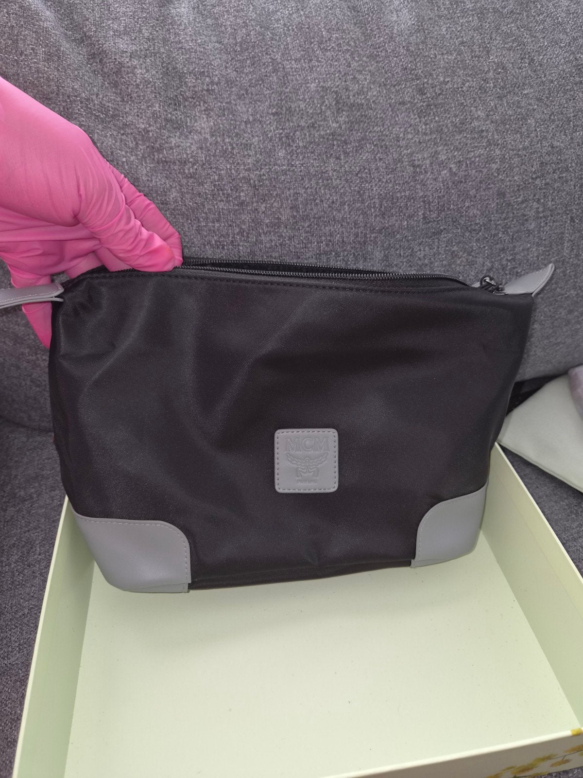 MCM toilettas zwart met grijs, Ophalen of Verzenden, Nieuw, Zwart, Heer of Dame