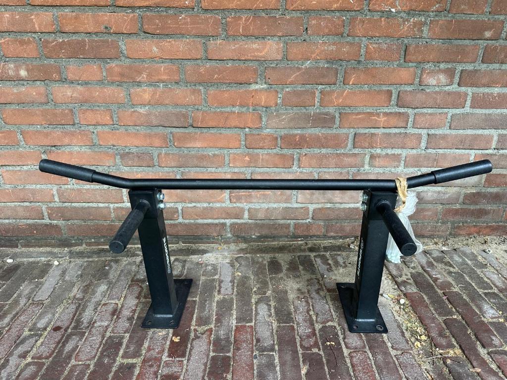 pull up bar, Ophalen, Zo goed als nieuw, Rug, Oprekstang