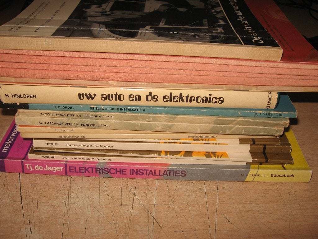 Autotechniek boeken., Ophalen of Verzenden, Gelezen