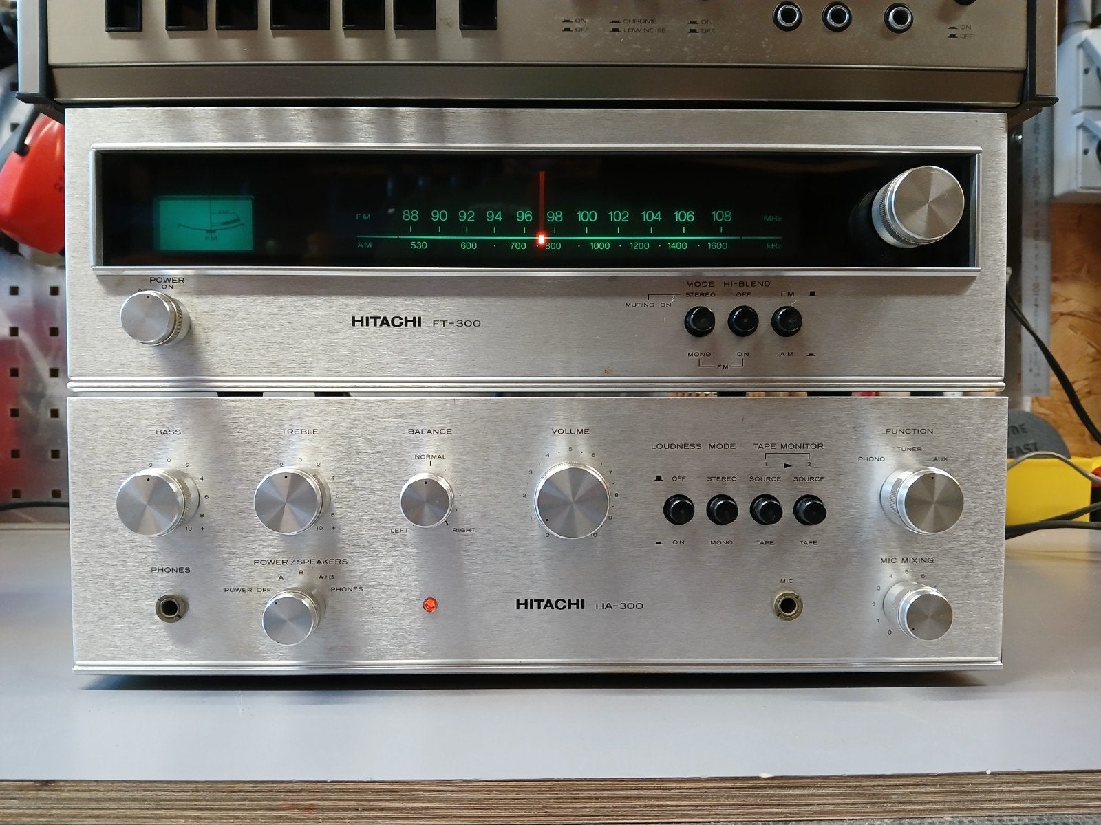 HITACHI HA-300 & FT-300, Ophalen, 120 watt of meer, Overige merken