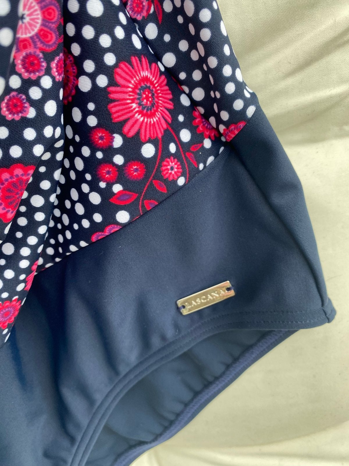 Nieuw LASCANA Badpak Maat 50D - Zwart met Roze Bloemen, Kleding | Dames, Badmode en Zwemkleding, Nieuw, Badpak, Meerkleurig, Ophalen of Verzenden