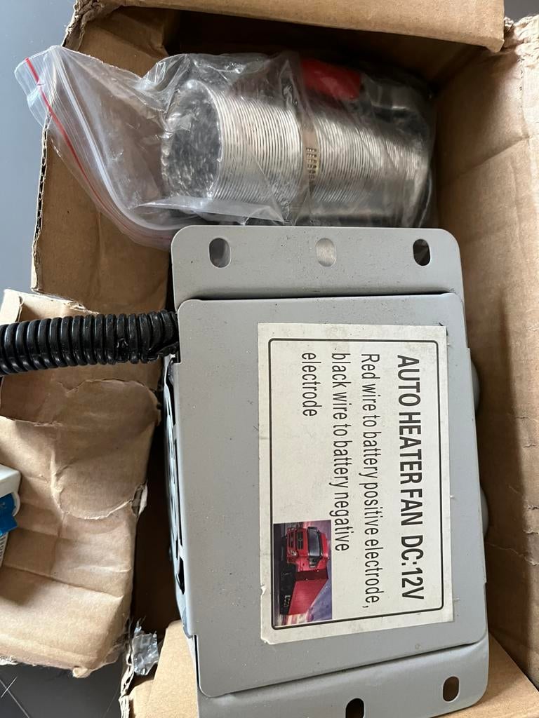 12V 800w auto electrische verwarming, Ophalen of Verzenden, Zo goed als nieuw