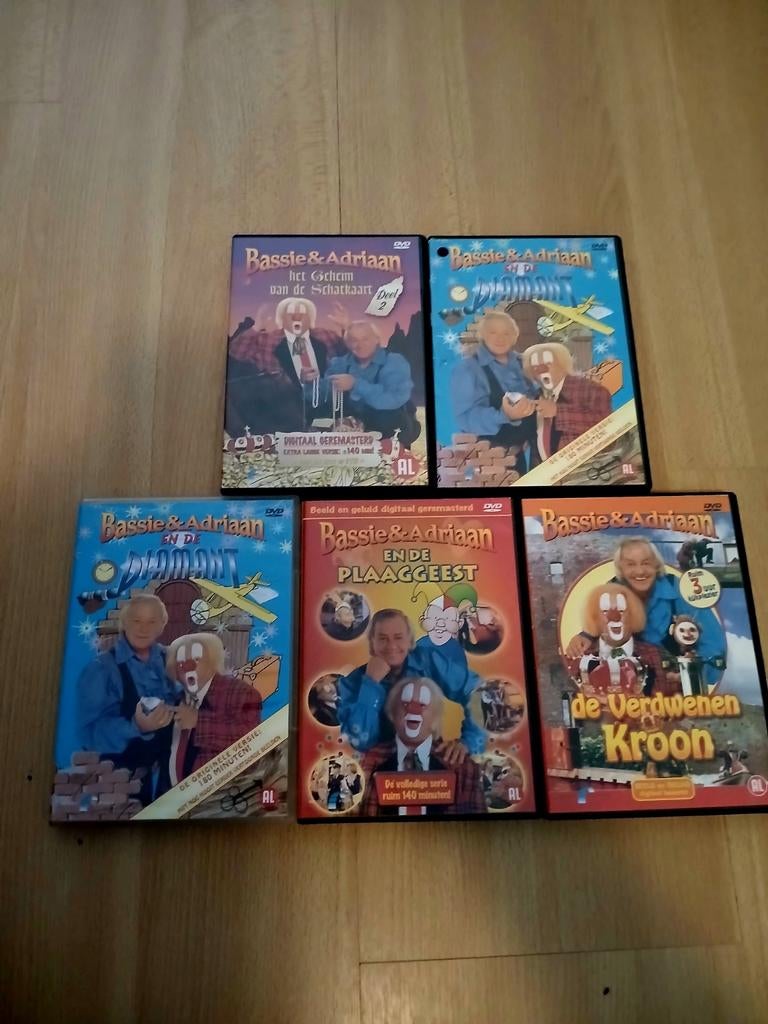 Bassie & Adriaan DVD collectie - 5 films, Cd's en Dvd's, Dvd's | Kinderen en Jeugd, Ophalen, Avontuur, Gebruikt, Alle leeftijden