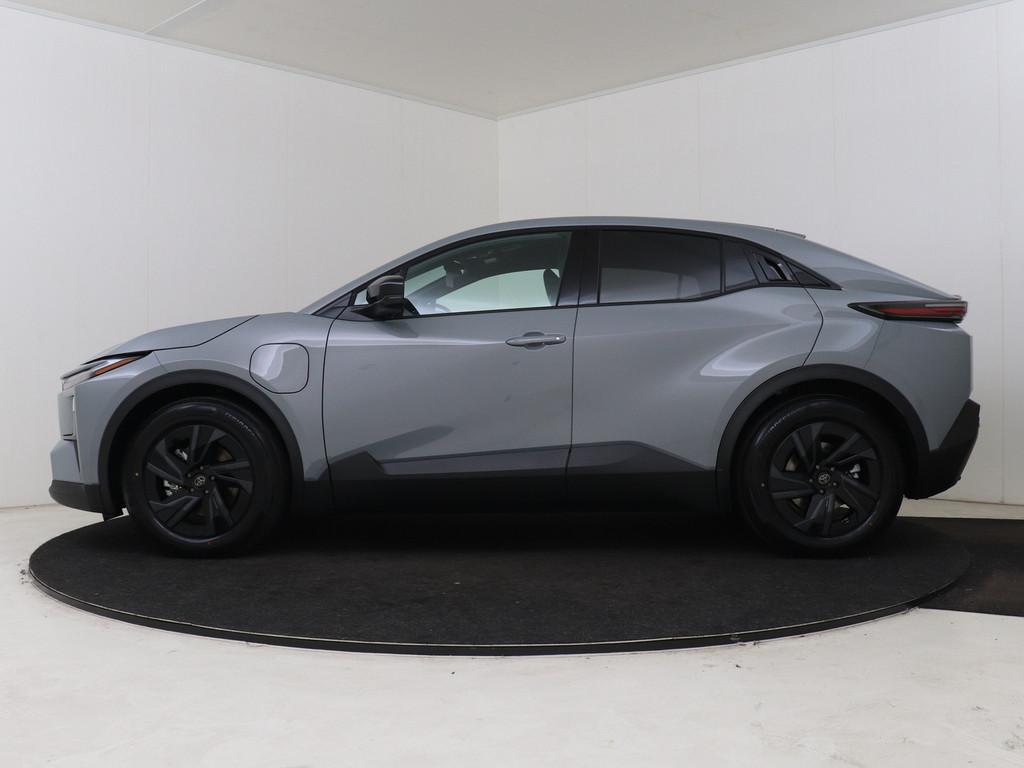 Toyota C-HR+ First Edition 77 kWh. NIEUW & DIRECT LEVERBAAR, 12 maanden, Stof, Overige modellen, SUV of Terreinwagen