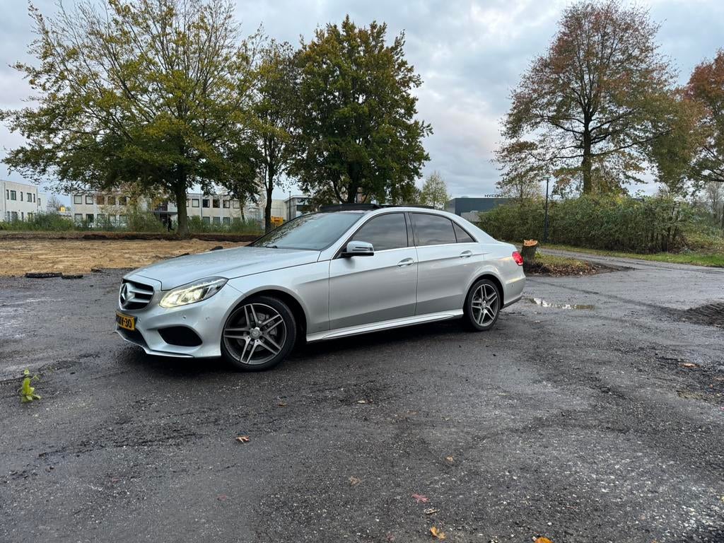 Mercedes-Benz E-Klasse E200 2.0 AMG Line Aut7 2013 Grijs, Achterwielaandrijving, 4 cilinders, Origineel Nederlands, Particulier