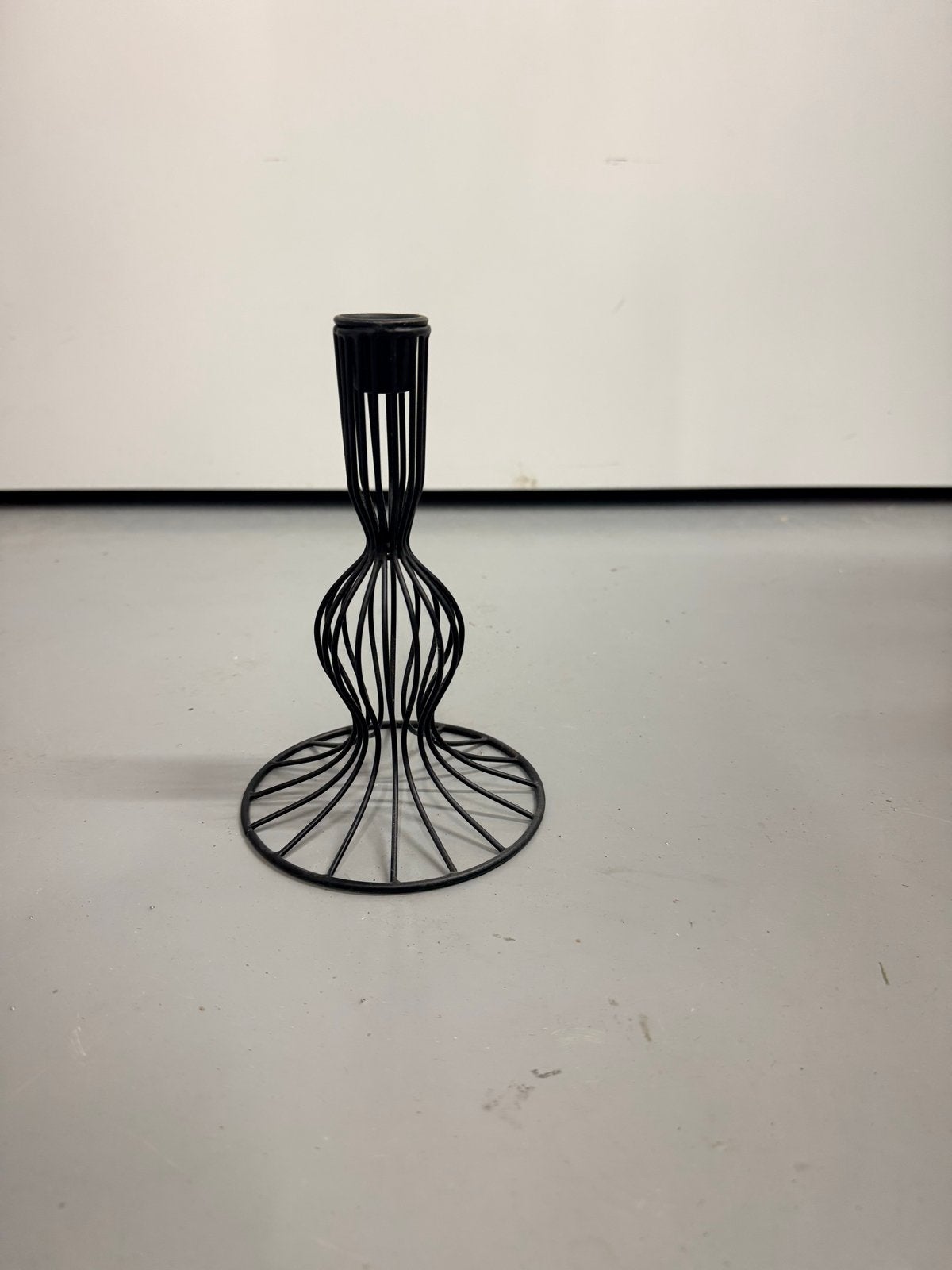 Zwarte metalen kandelaar, modern design (VT wonen), Ophalen, Overige materialen