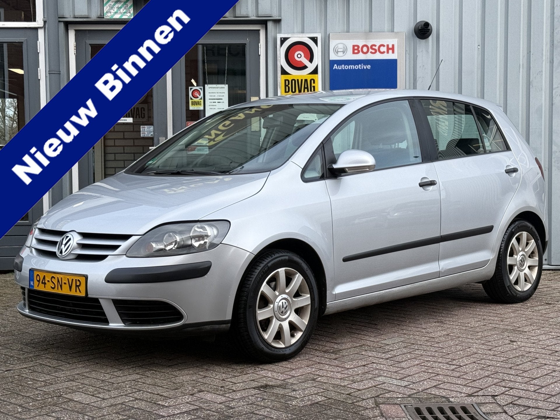 Volkswagen Golf Plus 1.6 FSI Comfortline Business. | AIRCO |, Stof, Gebruikt, Zwart, 4 cilinders
