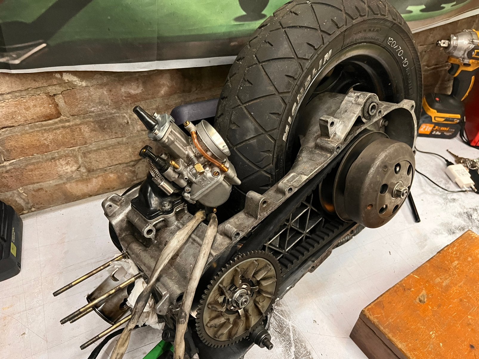 Piaggio 70cc fully build stage 6 mk2, Ophalen, Zo goed als nieuw, Carburateur