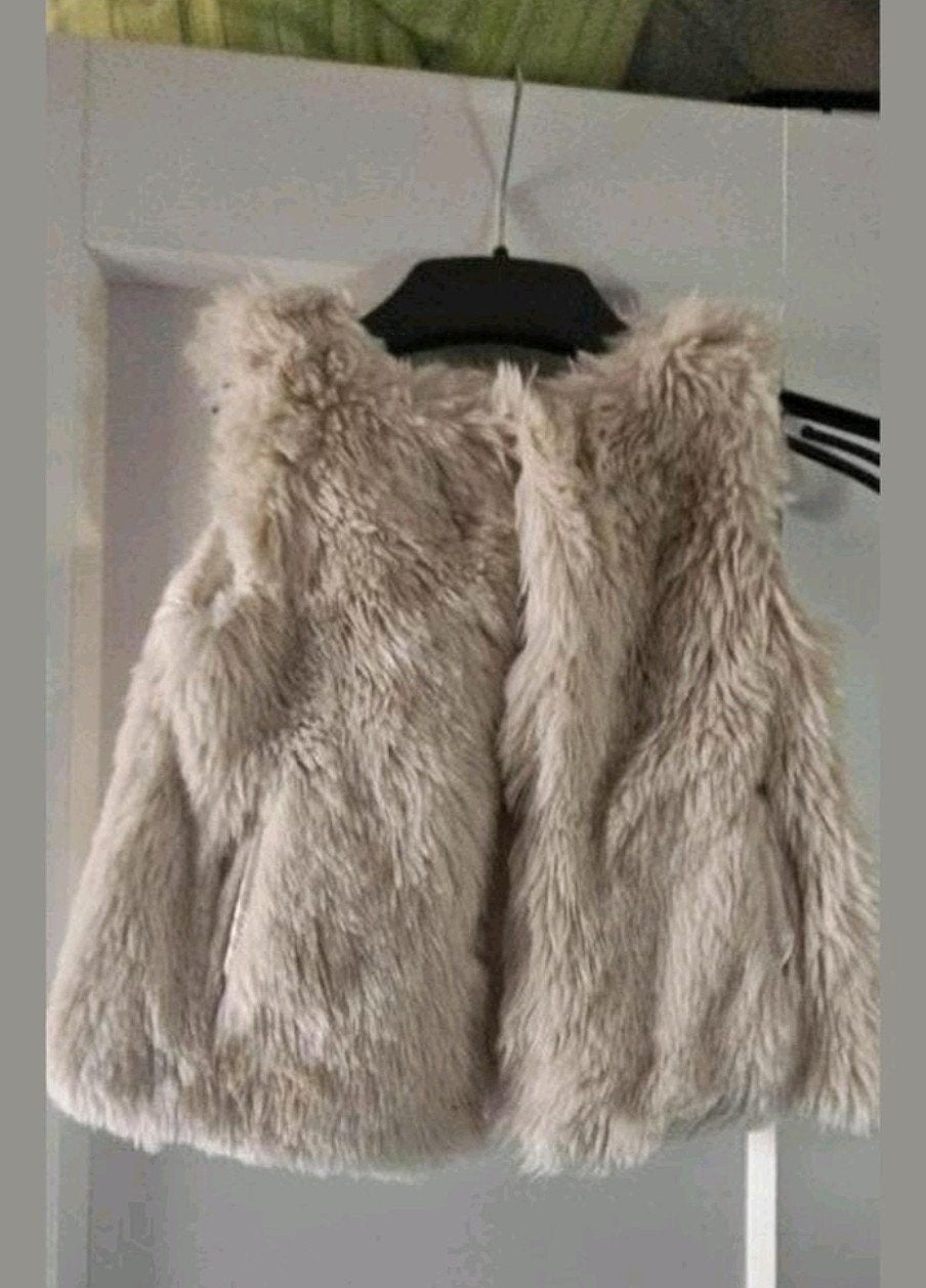 Beige vest maat 92-98, Ophalen of Verzenden, Zo goed als nieuw, Meisje, Trui of Vest