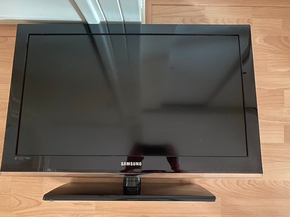 Samsung LE32C530F1W LCD TV - 80 cm (32 inch), Ophalen, Gebruikt, 50 Hz, LCD