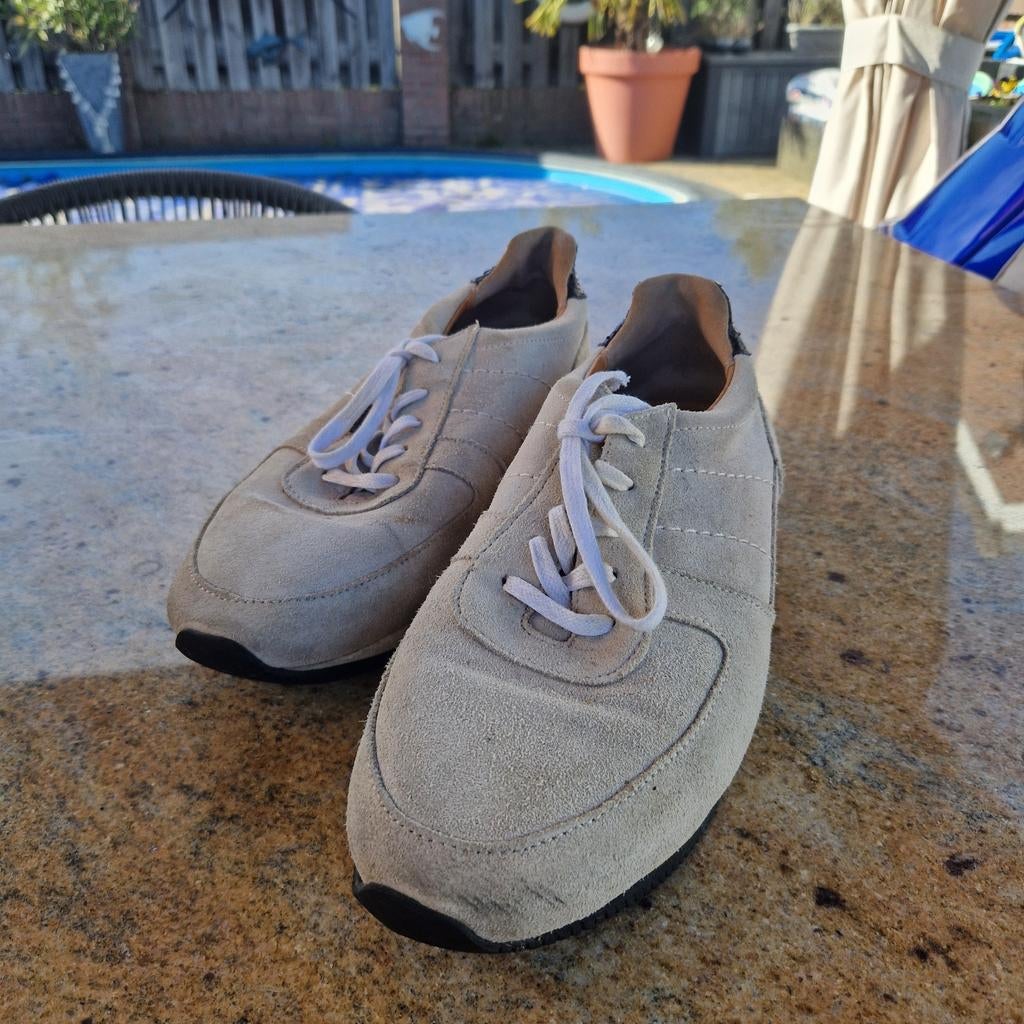 Fre De la Bretoniere sneakers, Ophalen of Verzenden, Zo goed als nieuw, Beige, Sneakers of Gympen