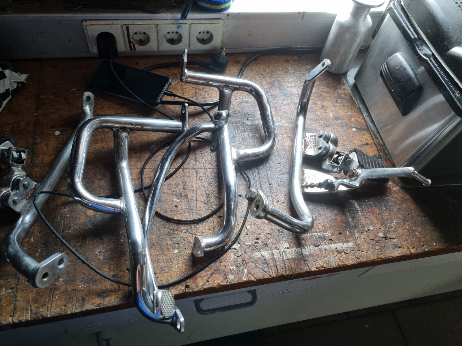 Motorfiets onderdelen: valbeugels en voetsteunen, Ophalen, Gebruikt