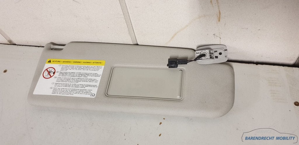 Zonneklep VW Passat B7 zonne klep make up spiegel rechts pas, Gebruikt, Volkswagen, Volkswagen AG, Berliner Ring 2
38440  Wolfsburg, DE
