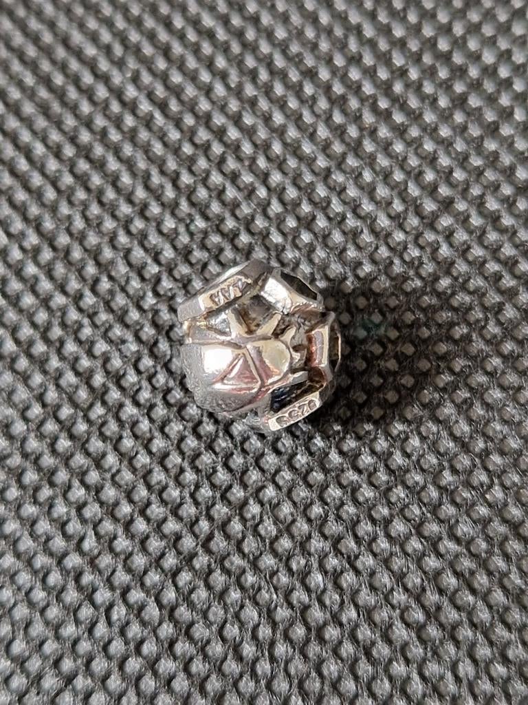 Trollbeads Trollbead Bij op korf retired, Sieraden, Tassen en Uiterlijk, Ophalen of Verzenden, Zo goed als nieuw, Trollbeads, 1 bedel
