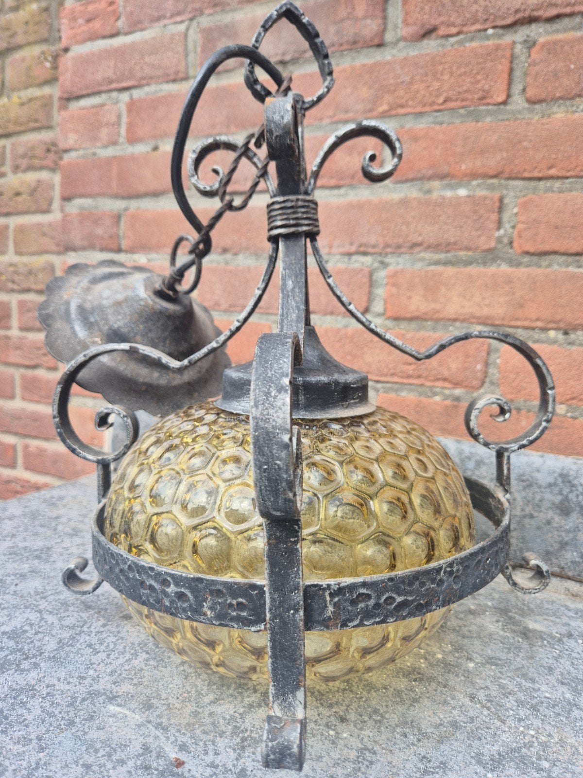 Mid-Century Modern Smeedijzeren Hanglamp met Honingl, Ophalen