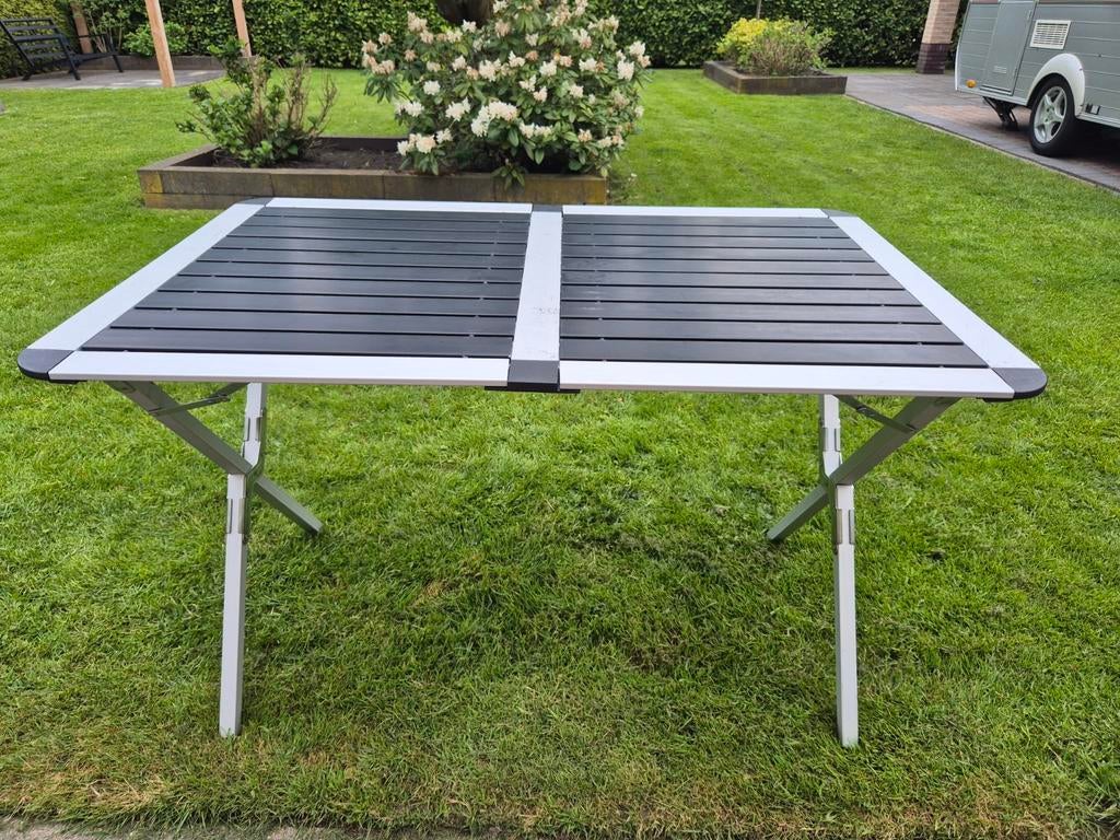 Opvouwbare campingtafel, Caravans en Kamperen, Kampeermeubelen, Ophalen, Gebruikt, Campingtafel