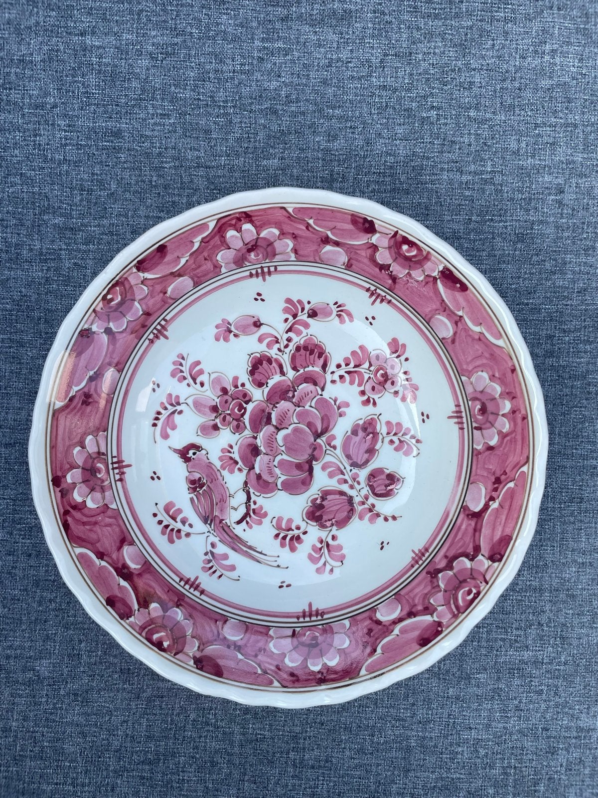 Antieke Delft Rood Handgeschilderde Schaal met Vogel, Ophalen