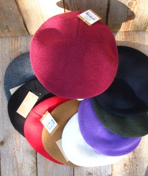 hoeden, Hoed, Haven 49 2871 CL, Zo goed als nieuw, Outlet Schoonhoven