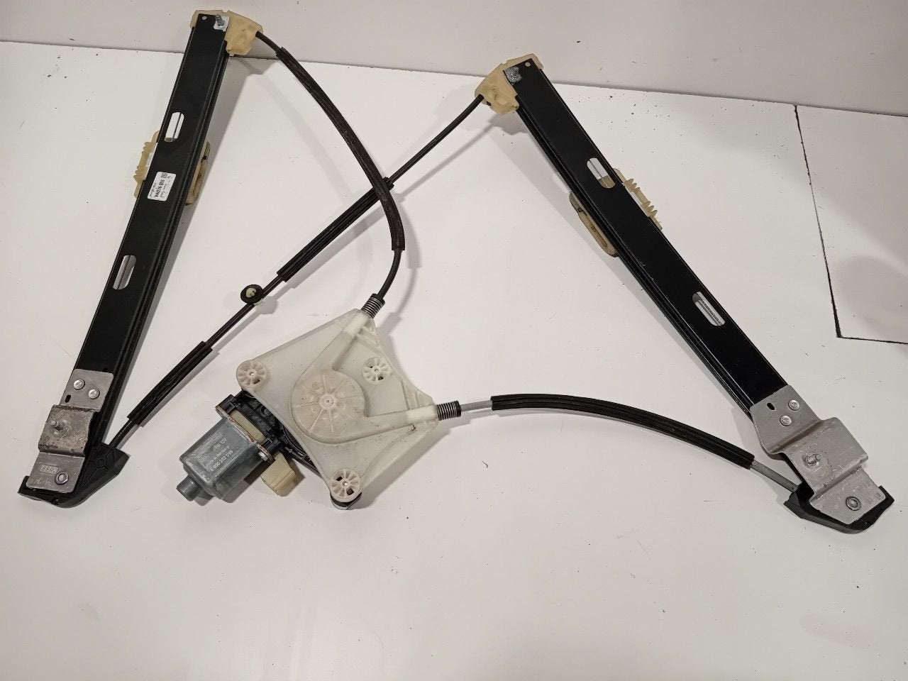 Raammechaniek elektrisch links voor Volkswagen T-Roc, Auto-onderdelen, Onderdelen@venauto.nl, Van der Ven Autorecycling B.V., Gebruikt