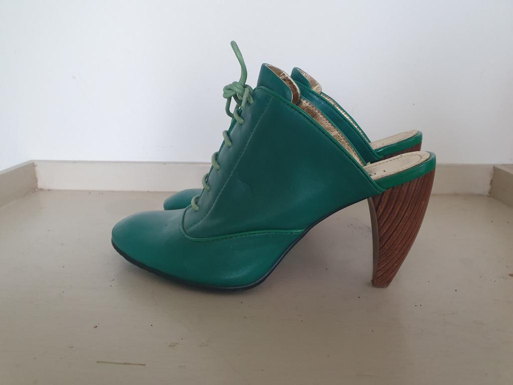 Prachtige schoenen maat 40., Ophalen of Verzenden, Nieuw, Overige kleuren