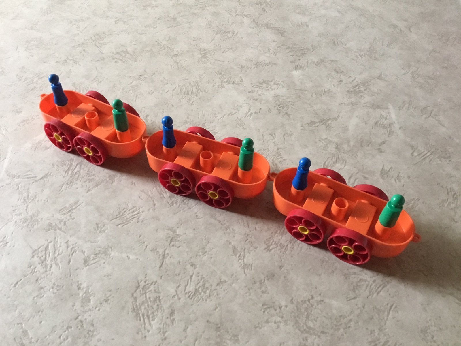 Tupperware treintje AMPHIB kompleet peuter speelgoed, Ophalen of Verzenden, Zo goed als nieuw