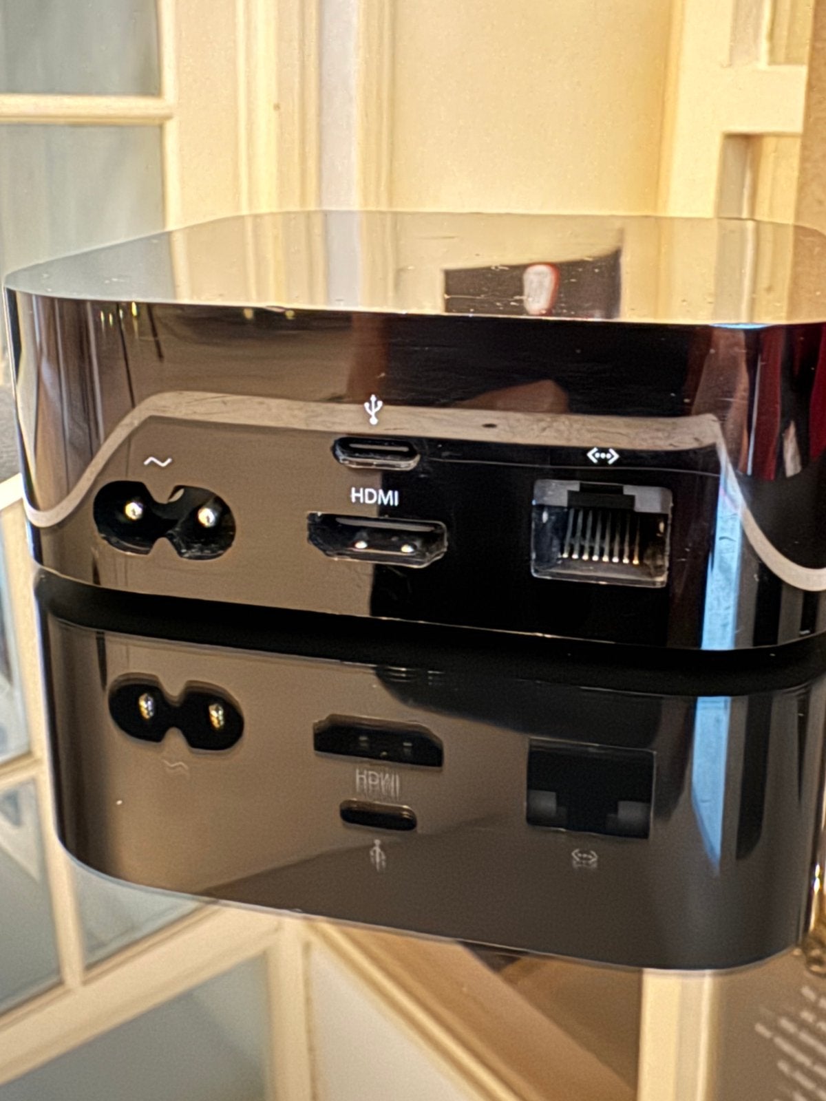 Foto 2 van Apple TV HD 4th Generation (A1625)