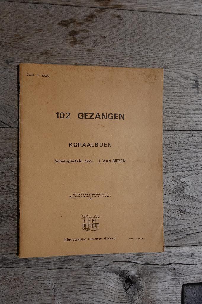 Koraalboek 102 Gezangen Klavar, Muziek en Instrumenten, Orgel, Gebruikt, Ophalen of Verzenden, Religie en Gospel