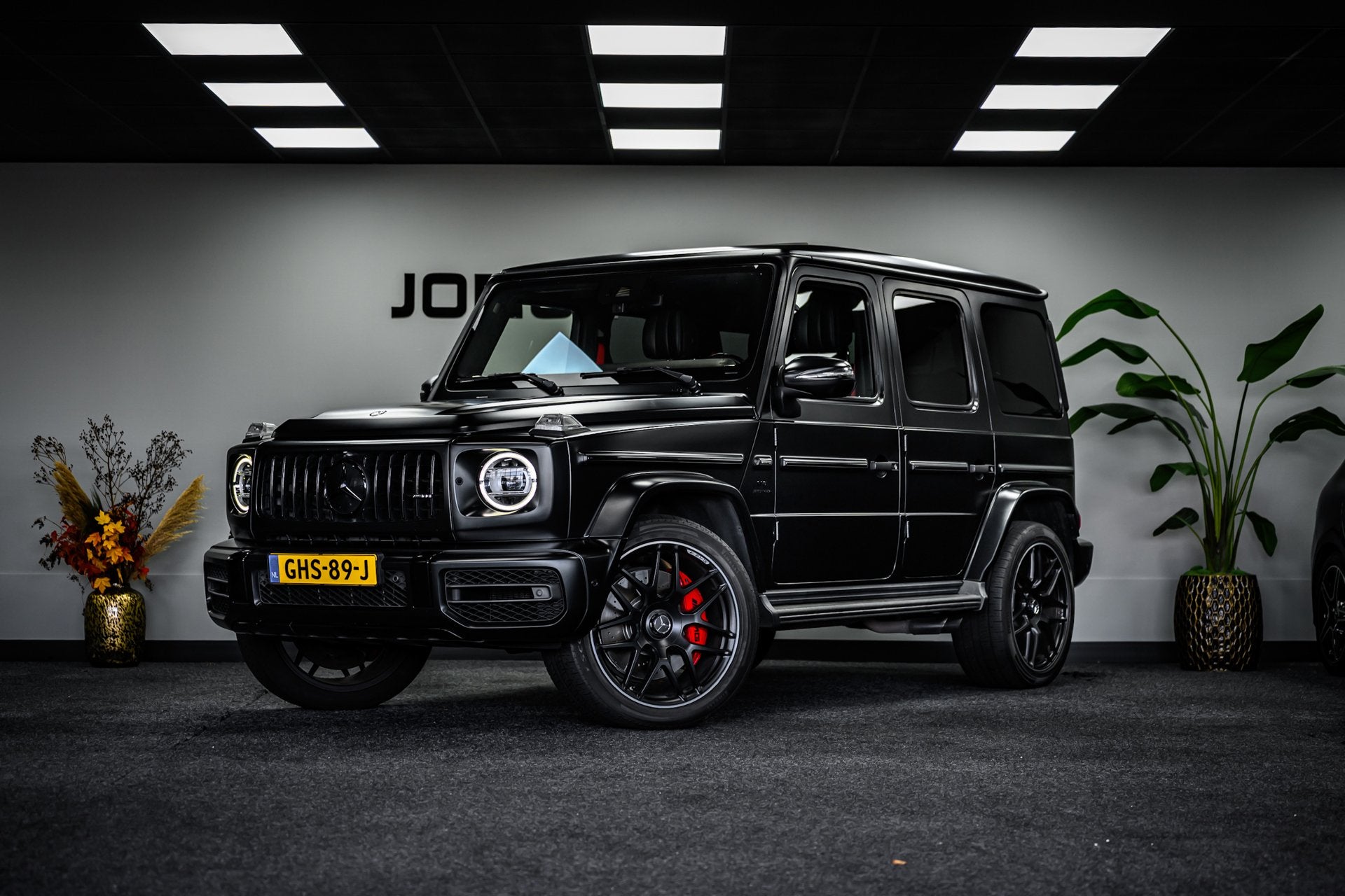 Mercedes-Benz G 63 AMG |Pano|Massage|Distronic|360|Burmester, Auto's, Automaat, G-Klasse, Zwart, Leder