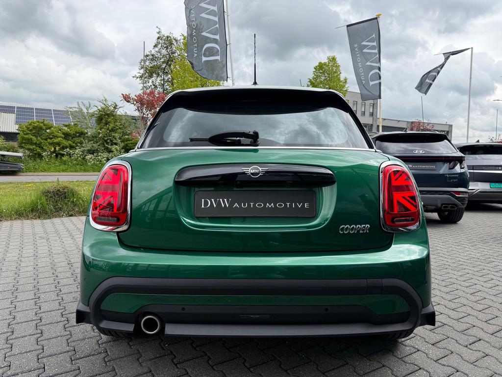 Mini Cooper 1.5 Premium plus edition, Auto's, Mini, 136 pk, Gebruikt, Zwart, Bedrijf