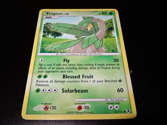 Pokemon kaart Tropius 52-111 2009, Ophalen of Verzenden, Gebruikt, Losse kaart