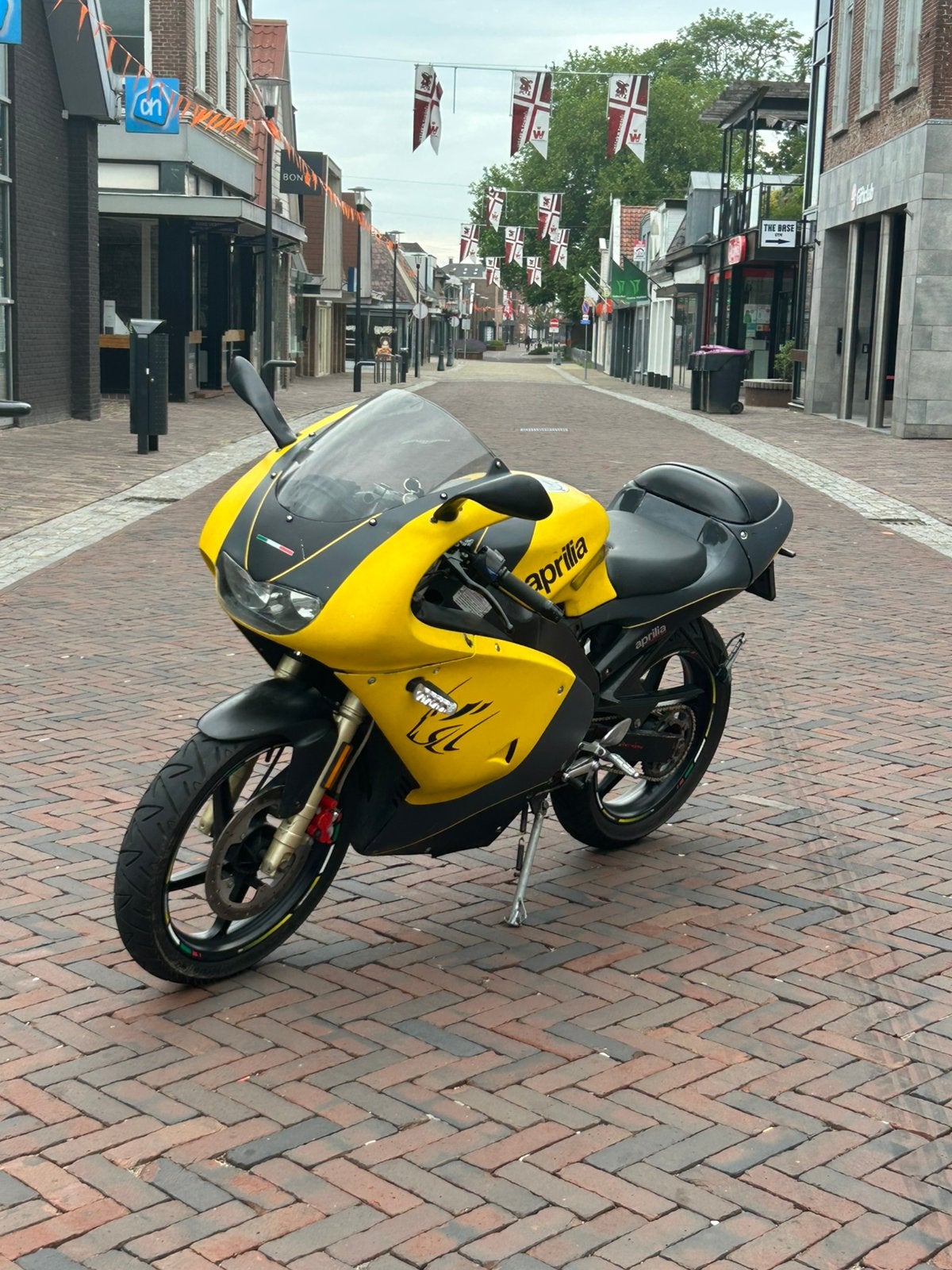 Aprilia rs50, Fietsen en Brommers, Scooters | Aprilia, Ophalen of Verzenden, Zo goed als nieuw, Benzine, SR 50