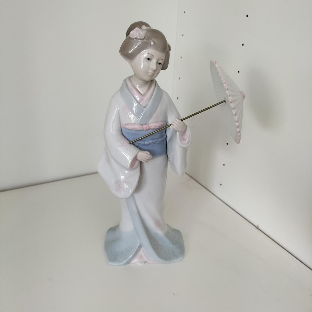 Vintage KPM Porseleinen Geisha Beeldje met Parasol, Ophalen of Verzenden