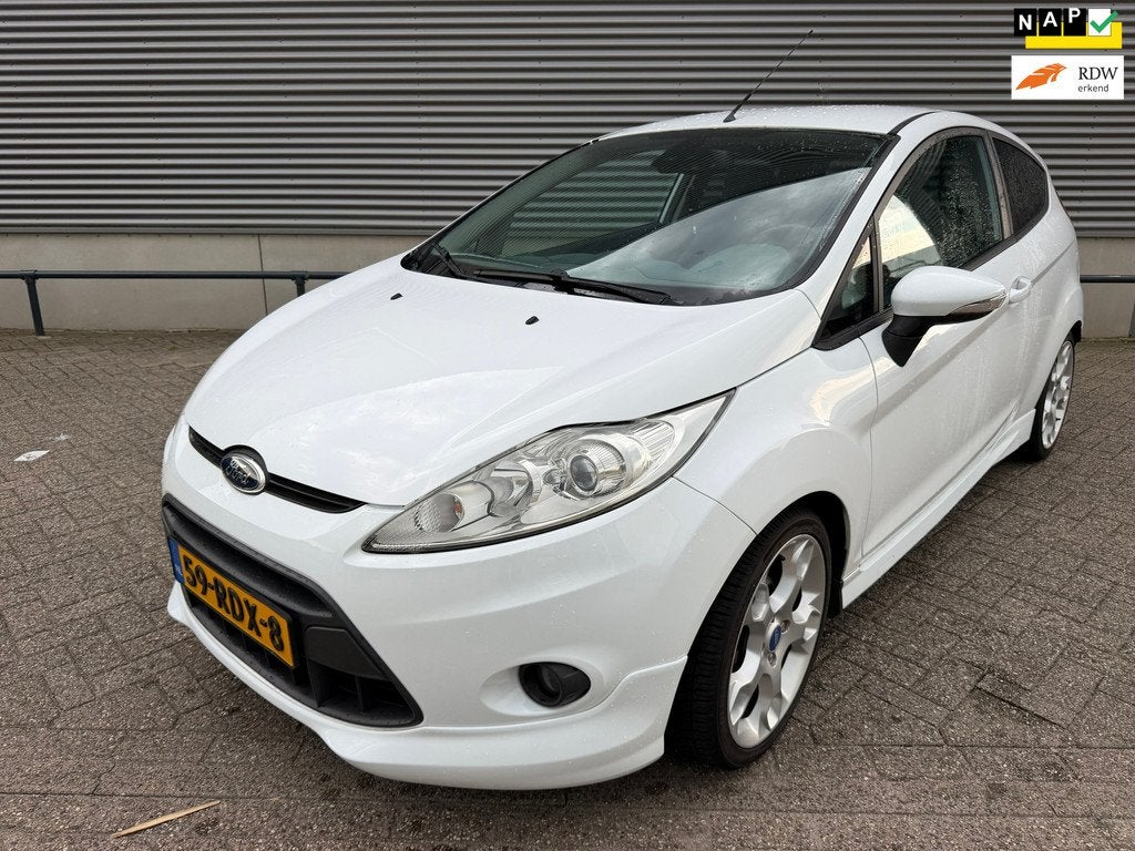 Ford Fiesta 1.6 Sport, Auto's, Ford, Stof, Gebruikt, 4 cilinders, Wit