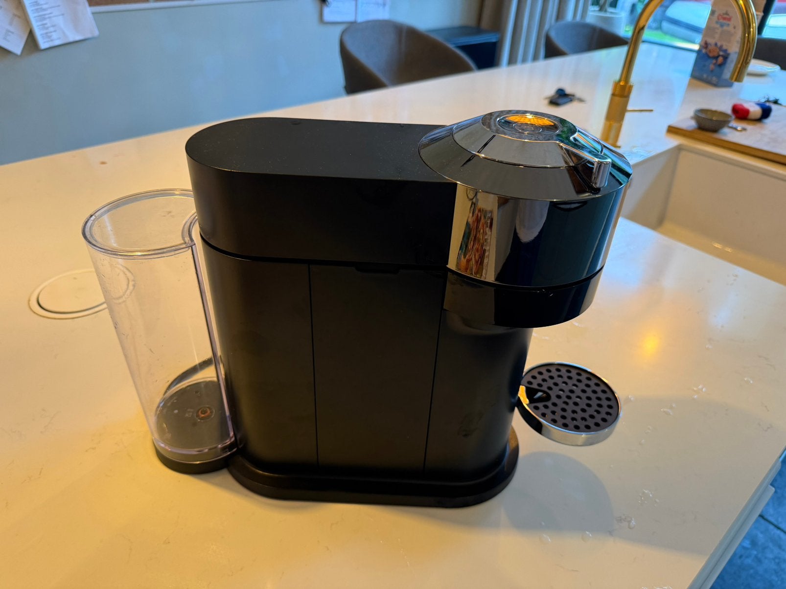 Nespresso Vertuo Next koffiezetapparaat met koffiepads, Ophalen, Koffiepads en cups, 10 kopjes of meer, Koffiemachine
